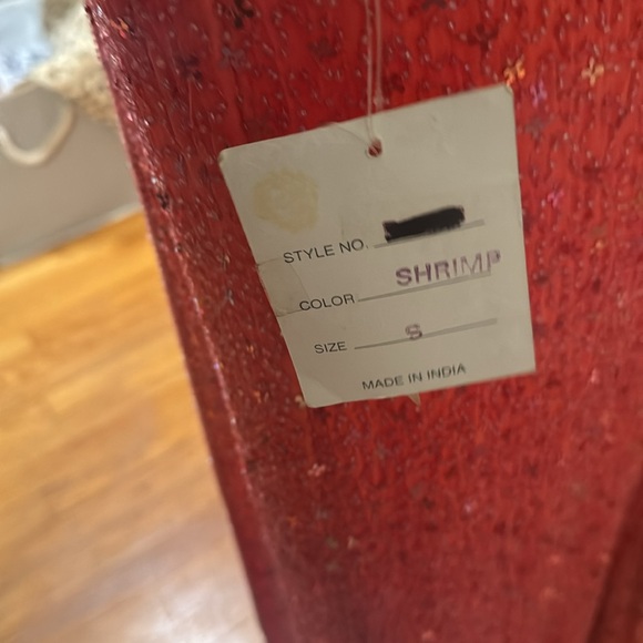 Crosslisted ***SOLD*** Coral “shrimp” pink, vintage, fully beaded - Picture 14 of 16